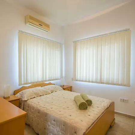 Villa Atlantis 10 *